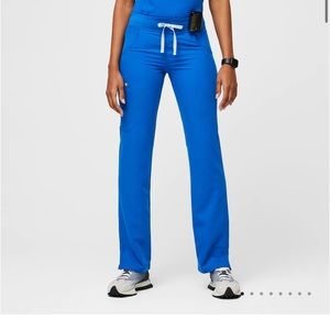FIGS Kade Cargo Scrub Pants in Royal Blue